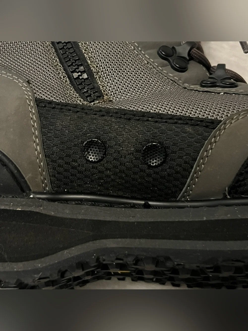 Orvis River Guard Easy-On Brogue Wading Boots in Olive Green